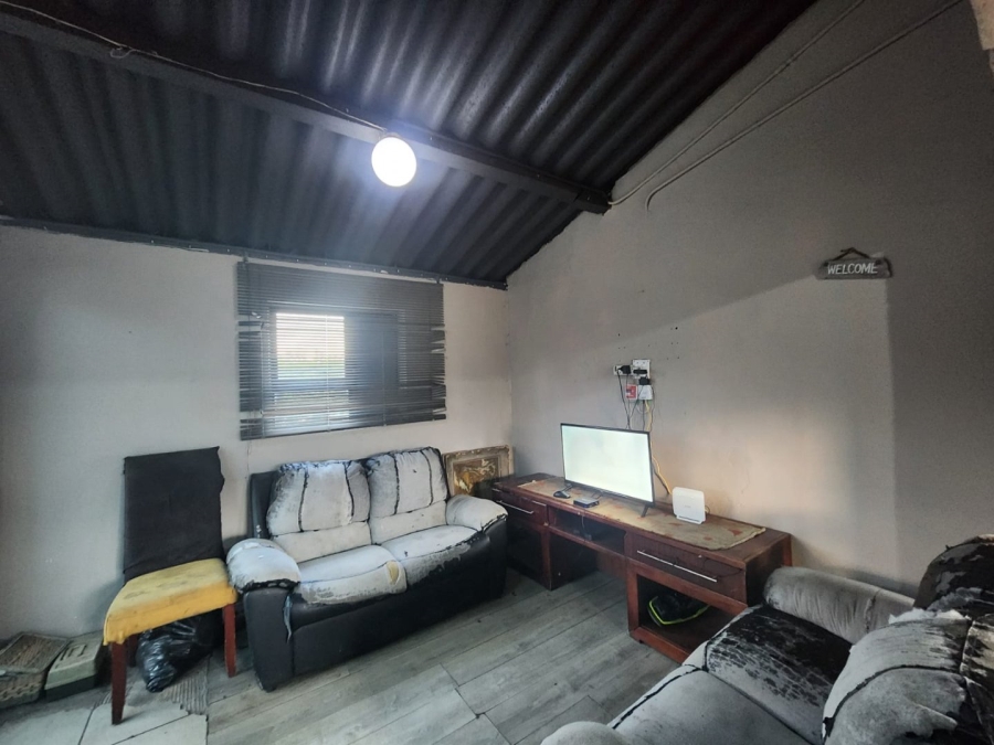 2 Bedroom Property for Sale in Conville Western Cape